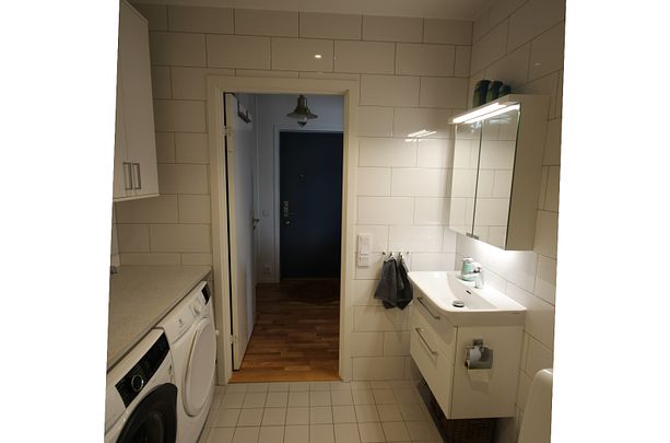 Ett lyxigt penthouse med en vacker utsikt över berg och stad - Foto 1