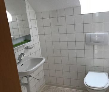 helle 5- Zimmerdachwohnung mit Terrasse - Photo 3