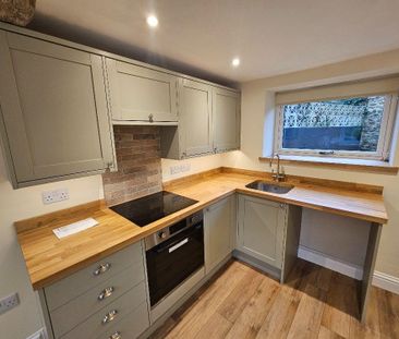 2 bedroom cottage to rent - Photo 1