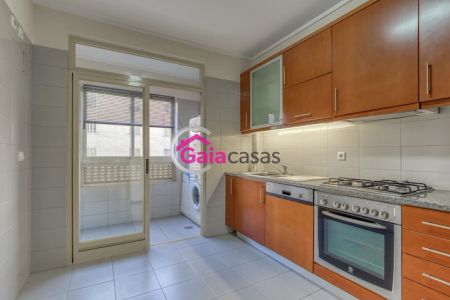 Apartamento T1+1 em condomínio fechado - Photo 4