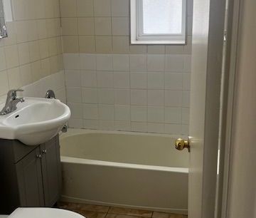 For Lease - 1 Wandle Avenue Unit# 1, Toronto, Ontario - Photo 6