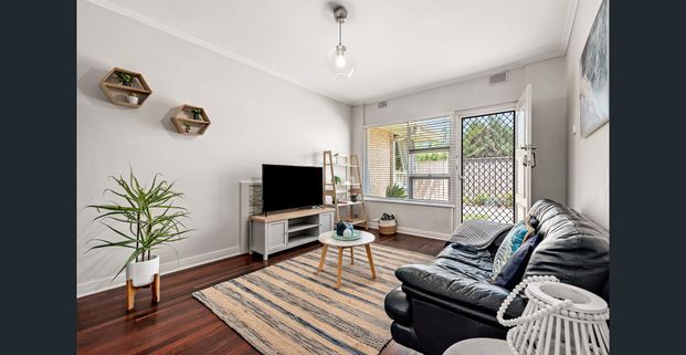 Immaculate Two Bedroom Unit in Prime Beachside Location - Photo 1