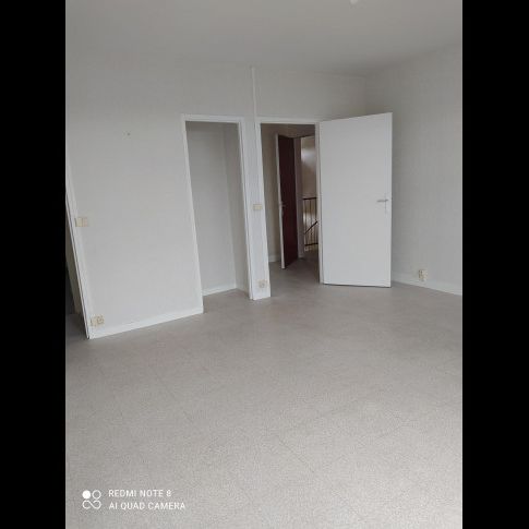 Location Appartement 3 pièces 63 m² Le Blanc - Photo 1