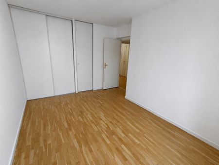 Location Appartement 5 pièces 103m² VILLEURBANNE 69100 - Photo 4