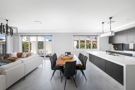 **Stunning 5-Bedroom Family Home in Marsden Park** - Photo 3