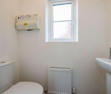 Springfield Meadows, Bolsover, S44 - Photo 3