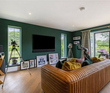 4 bedroom detached house to rent - Photo 5