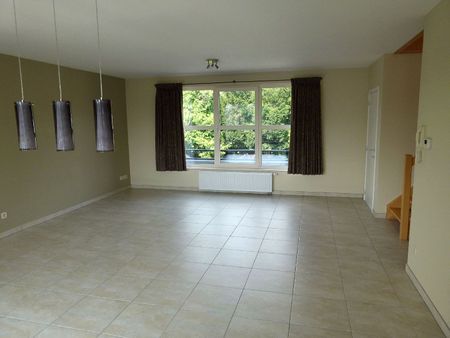 Energiezuinig duplex-appartement met 2 slaapkamers - Photo 3