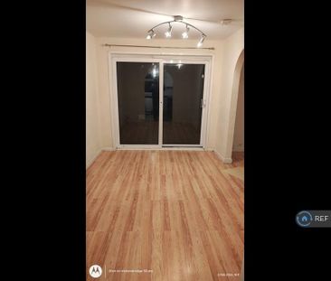 3 bedroom end of terrace house to rent - Photo 3