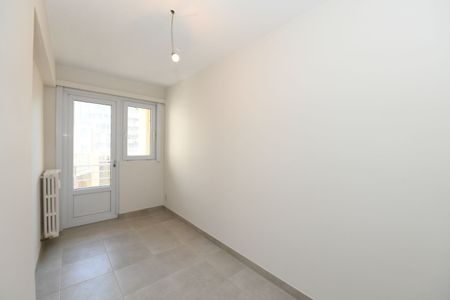 Gerenoveerd appartement met 2 slpk en frontaal zeezicht - Photo 4