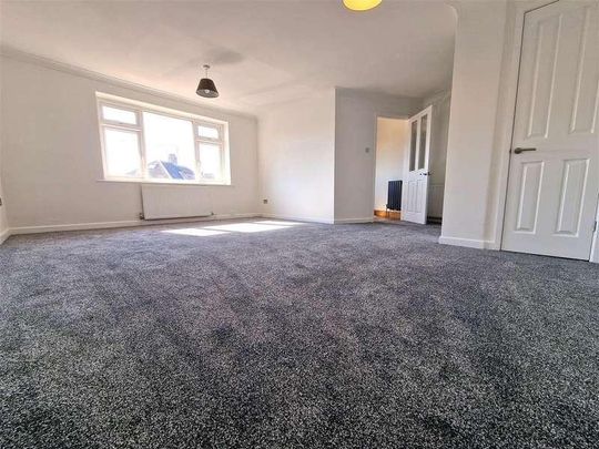 Blenheim Road, Weymouth, DT3 - Photo 1