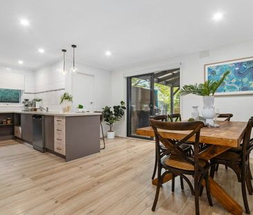 Effortless Family Living in Frankston South - Photo 2