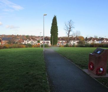 Grazier Avenue, Tamworth, Staffordshire - Photo 1