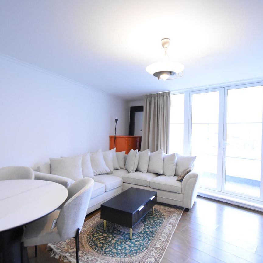 Elizabeth Court, Palgrave Gardens, London NW1 - Photo 1