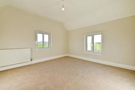 2 bedroom semi-detached house to rent - Photo 3