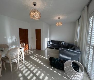 4 bedroom townhouse to rent - Photo 1