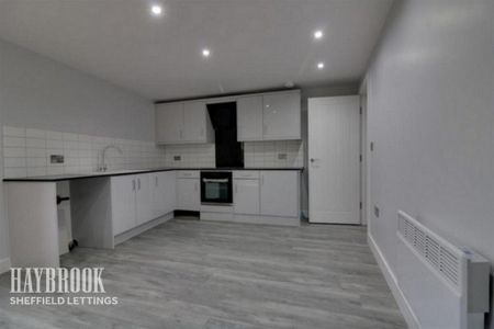1 bedroom apartment to rent - Photo 2