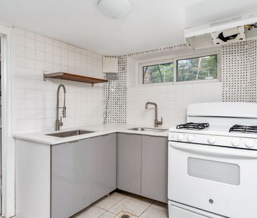 For Lease - 290 Westmount Avenue Unit# Lower, Toronto, Ontario - Photo 6