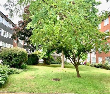 Carlton Court, So15 - Photo 1