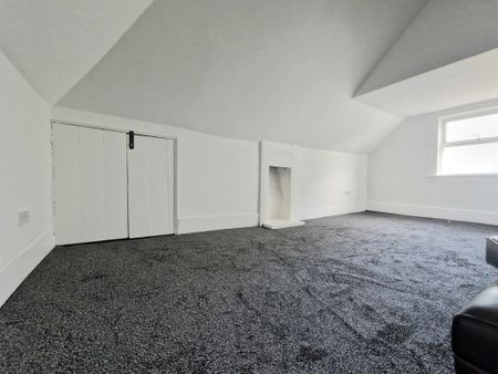2 bedroom terraced house to rent - Photo 4