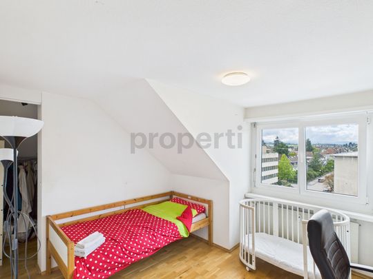 Möblierte 4-Zimmer-Wohnung mit Stadtblick in Basel - Photo 1