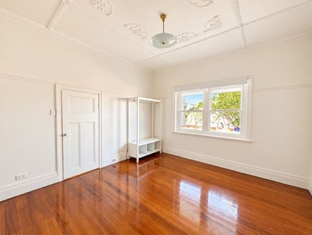 Charming Two-Bedroom Home in Convenient Mentone Location - Photo 2