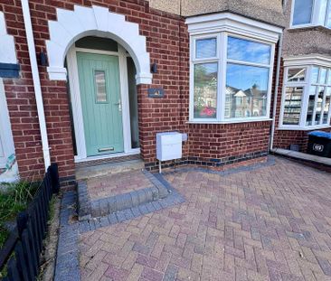 3 bedroom terraced house to rent - Photo 2
