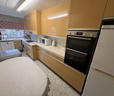 5 bedroom terraced house to rent - Photo 3