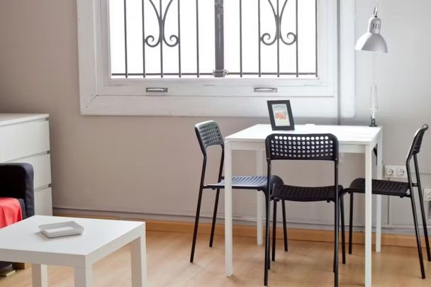 Carrer Mestre Palau, Valencia, Valencian Community 46008 - Photo 1