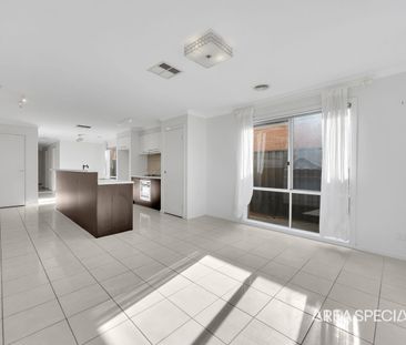 Beautiful Family Home in the Heart of Tarneit - Photo 1