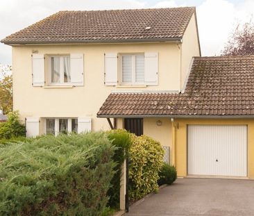 À louer Pavillon T5 95.07 m - Photo 3