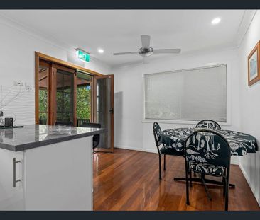 Share House - Single Room Available - Photo 2