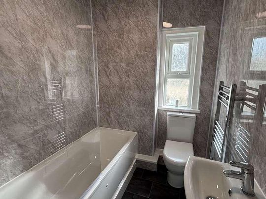 Gloucester Road, Teignmouth, TQ14 - Photo 1