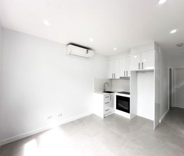 Brand New Granny Flat In The Heart Of Guildford! - Photo 2