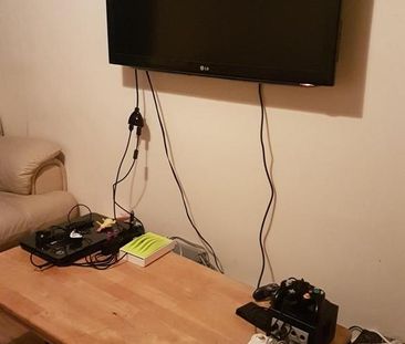 4 bedroom house share to rent - Photo 3