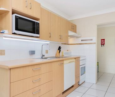 5/118 Mitchell St, North Ward, Qld 4810 - Photo 6