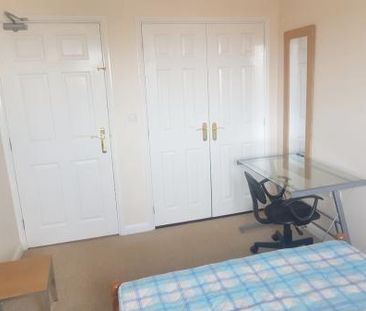 Mosquito Way, Hatfield, AL10 - Photo 2