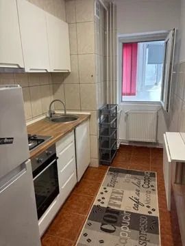 Apartament MODERN cu 1 camera, zona Podu Ros - Prima statie spre Nicolina - Fotografie 3