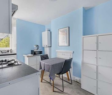 Hermon Hill, South Woodford, E18 - Photo 1