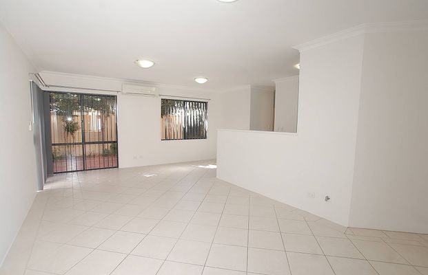 Easy-Care Living in Balcatta - Photo 1