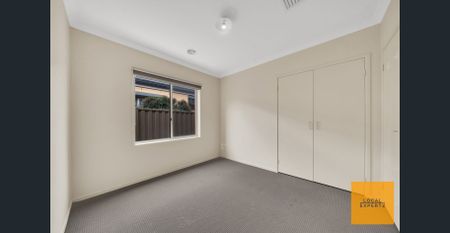 Family home in Cobblebank - Photo 3