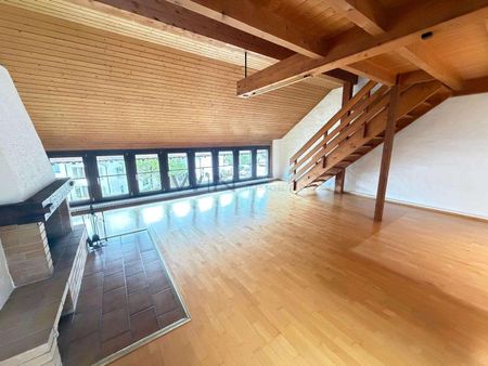 Maisonette-Dachwohnung mit idealem ÖV-Anschluss - Foto 2