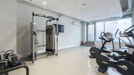 Studio to rent - Photo 5