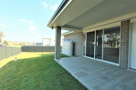 Near New 4 Bedroom Home For Lease! - Photo 2