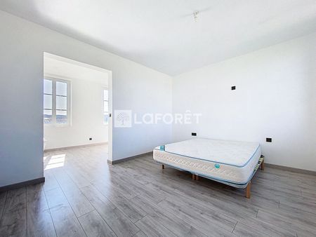House - Photo 2