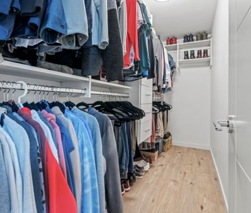 Fully Furnished Penthouse Suite - Photo 4