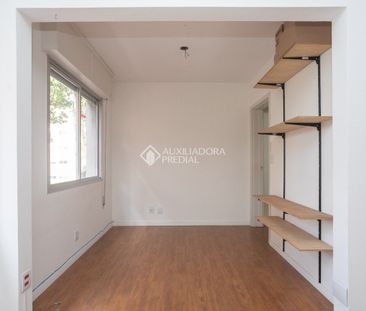 Apartamento com 2 quartos e 76m² para alugar em Mont'Serrat, Porto ... - Foto 1