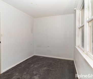 BEAUTIFULLY UPDATED HOME IN ASHMONT - Photo 3