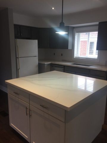 For Lease - 17 Hubert Avenue Unit# Main Fl, Toronto, Ontario - Photo 4