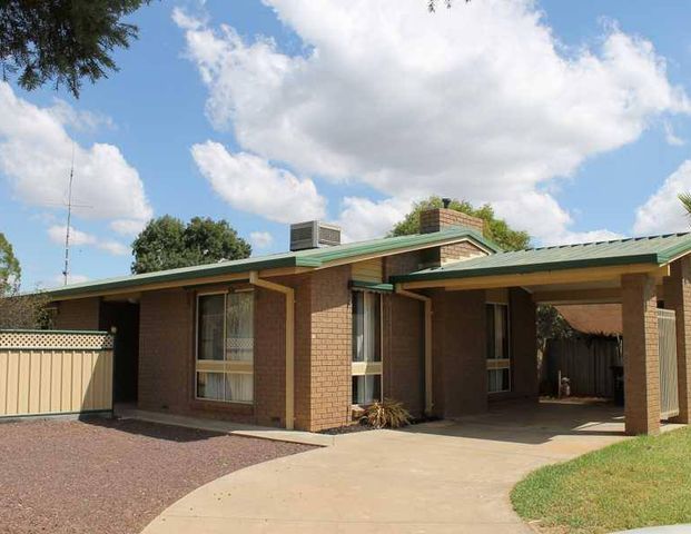 3-Bedroom Home in Prime Moama Location - Photo 1